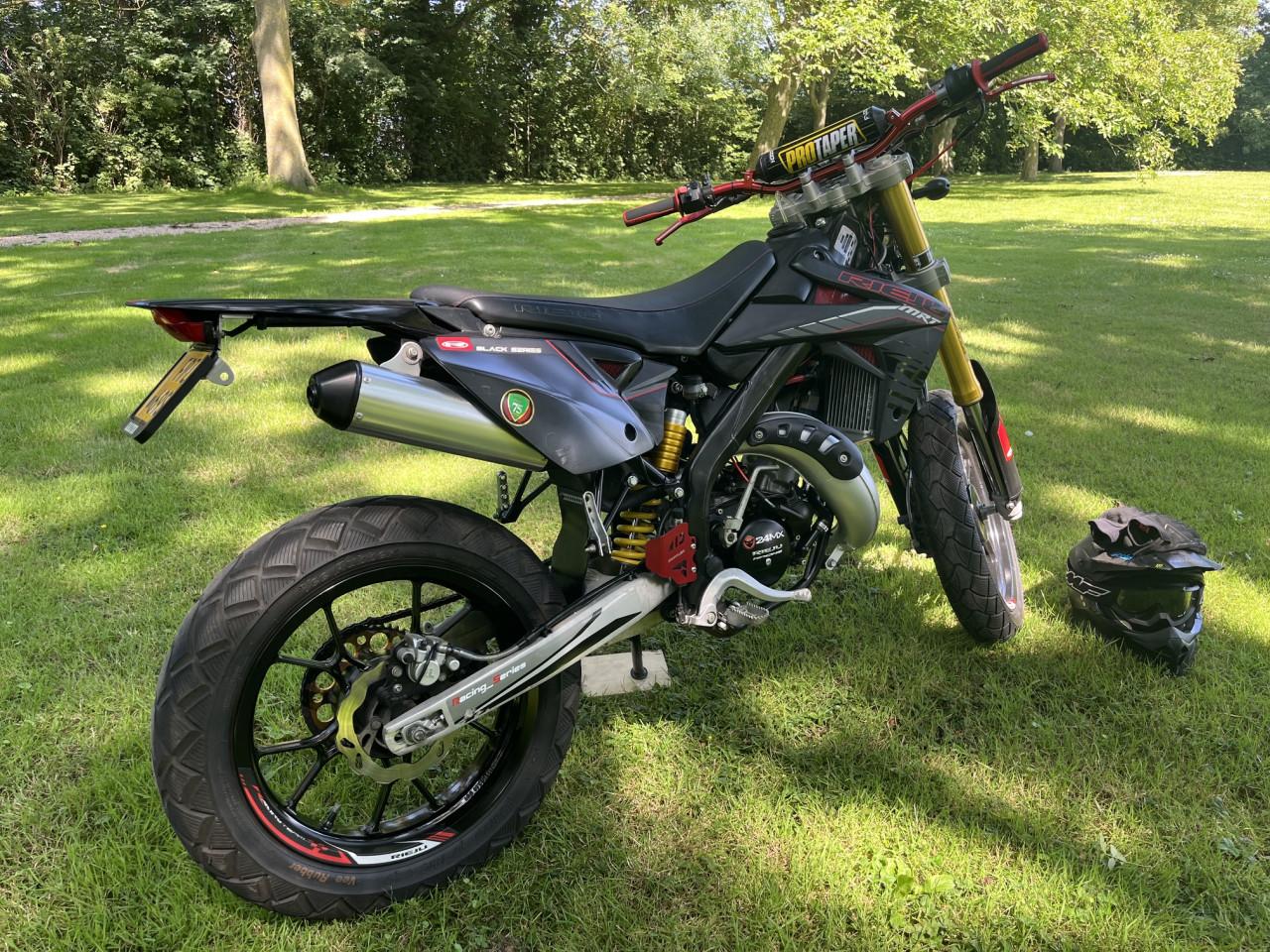 Hele nette Rieju MRT50 Black Series