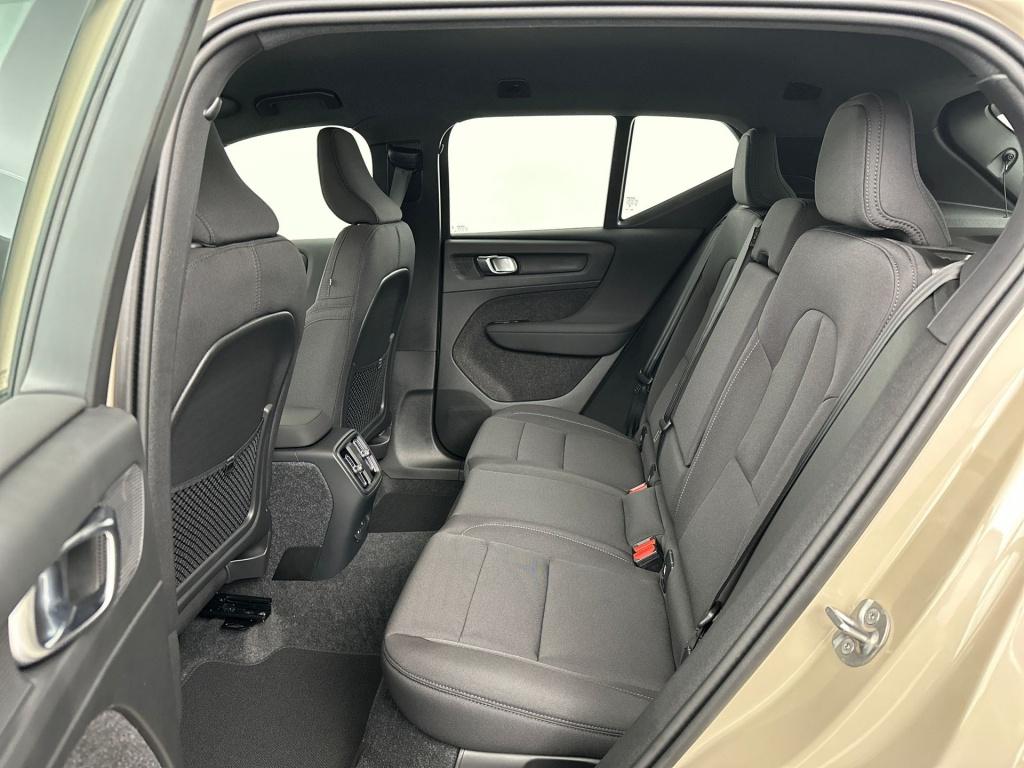 Volvo Ex40 extended range plus dark europa | € 6000 voordeel | direct lever