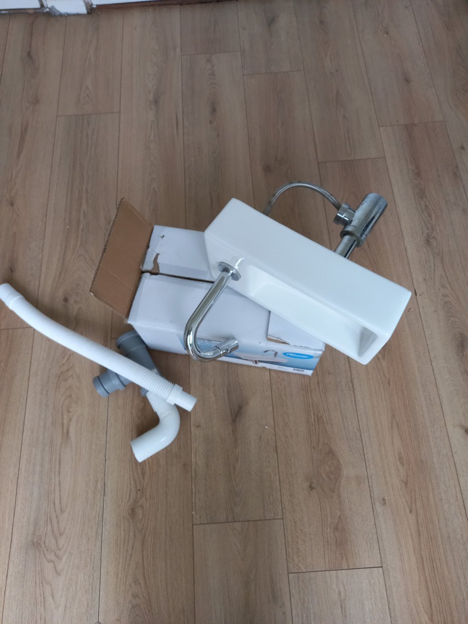Fonteinset keramiek wc