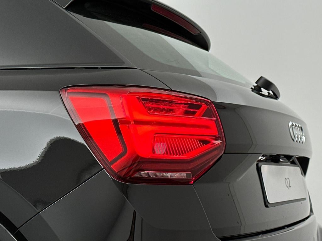 Audi Q2 advanced edition (a01 pi) 35 tfsi 110 kw / 150 pk