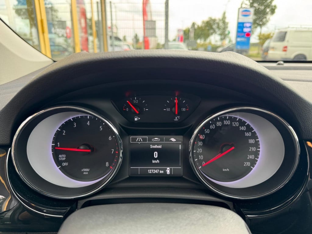 Opel Astra sports tourer 1.2 bns elegance