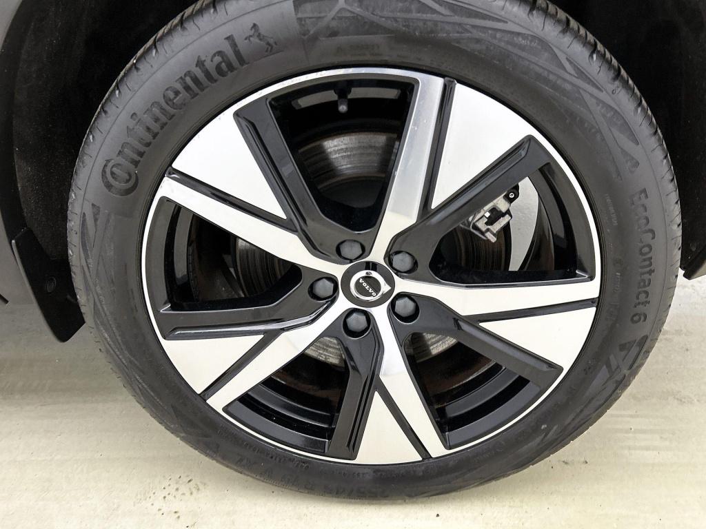 Volvo XC40 recharge p8 awd r-design | panoramadak | trekhaak | harman kardo