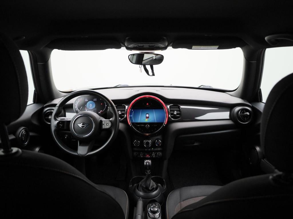 Mini 3-deurs 1.5 cooper essential | navigatie | black pakket | parkeer sens