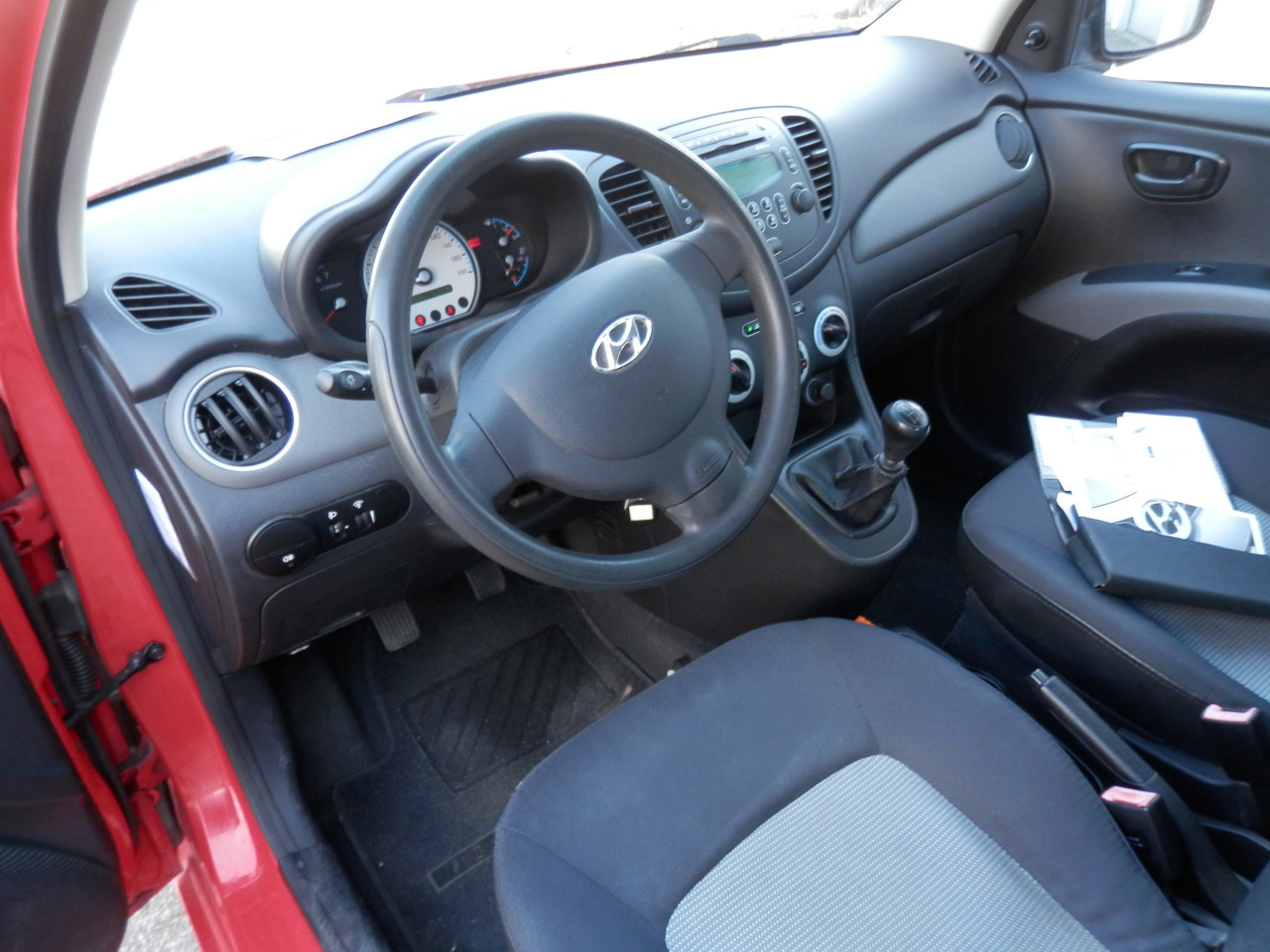 Auto Garant Biedt Aan: Hyundai I 10 1.1 Pure