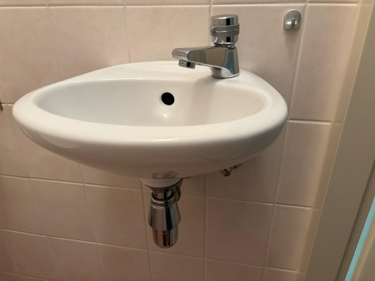 Spoelbakje voor in WC