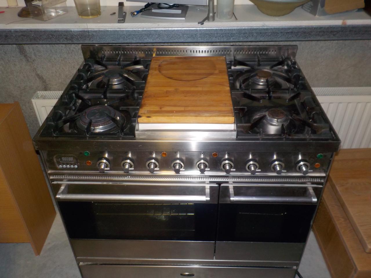 Elektrisch Boretti fornuis met gasstel in zeer goede staat