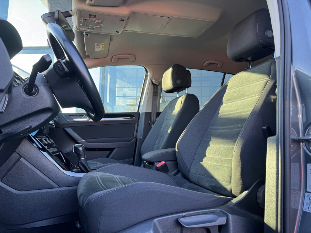 Volkswagen Touran 1.5 tsi highline business r 7p * navigatie * camera * car