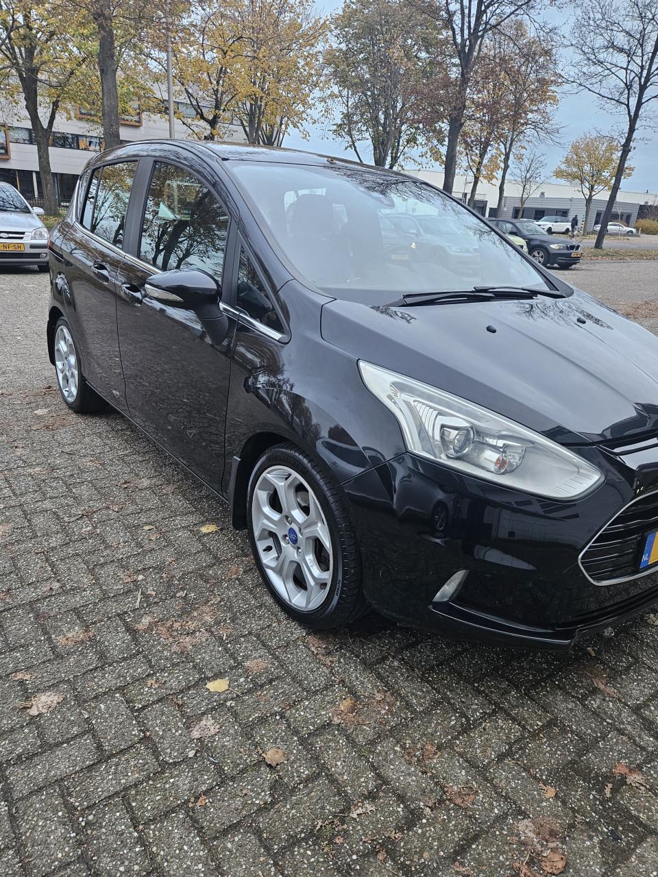 Ford b max 1.0 EcoBoost Titanium