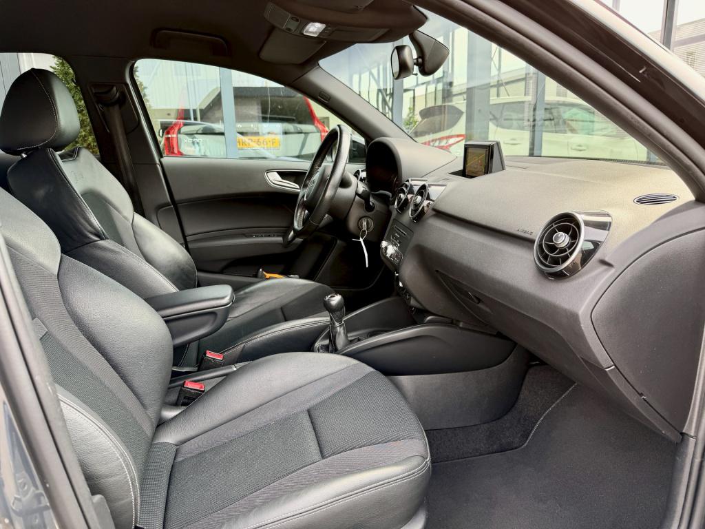 Audi A1 Sportback 1.0 tfsi advance sport s-line navi ecc cruise