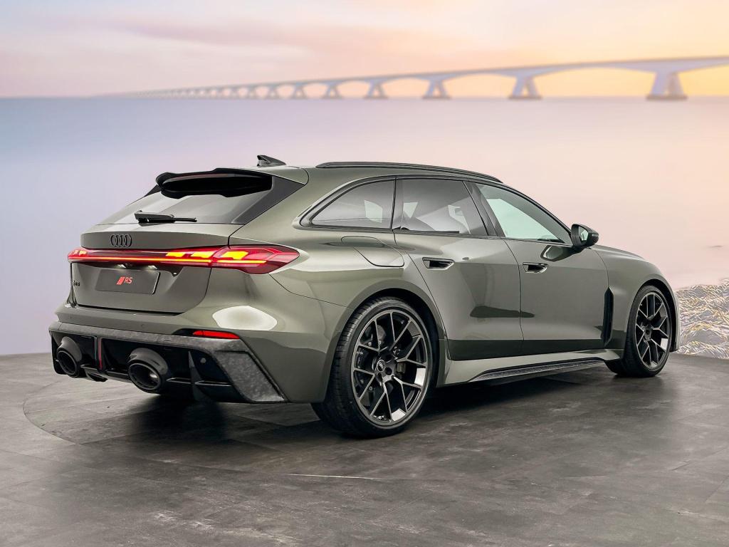 Audi Rs5 avant 2.9 e-hybrid 639pk quattro