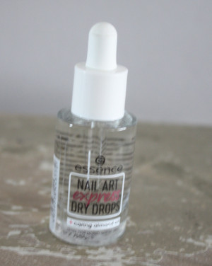 Nagel verzorging  essence nailart express dry dreps