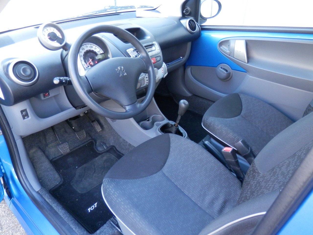 Auto Garant Biedt Aan: Peugeot 107 1.0 12v XS