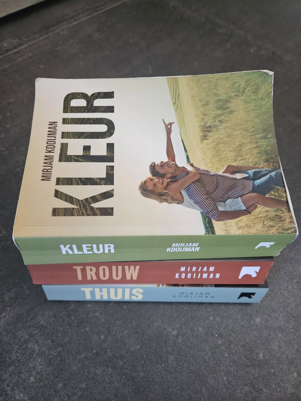 Thuis-Trouw-Kleur, Mirjam Kooijman