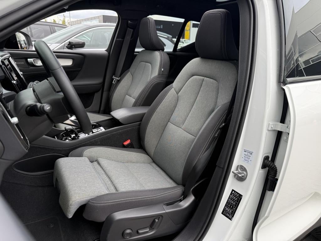 Volvo XC40 t5 262pk recharge ultimate dark | adap.cruise| panodak| trekhaak