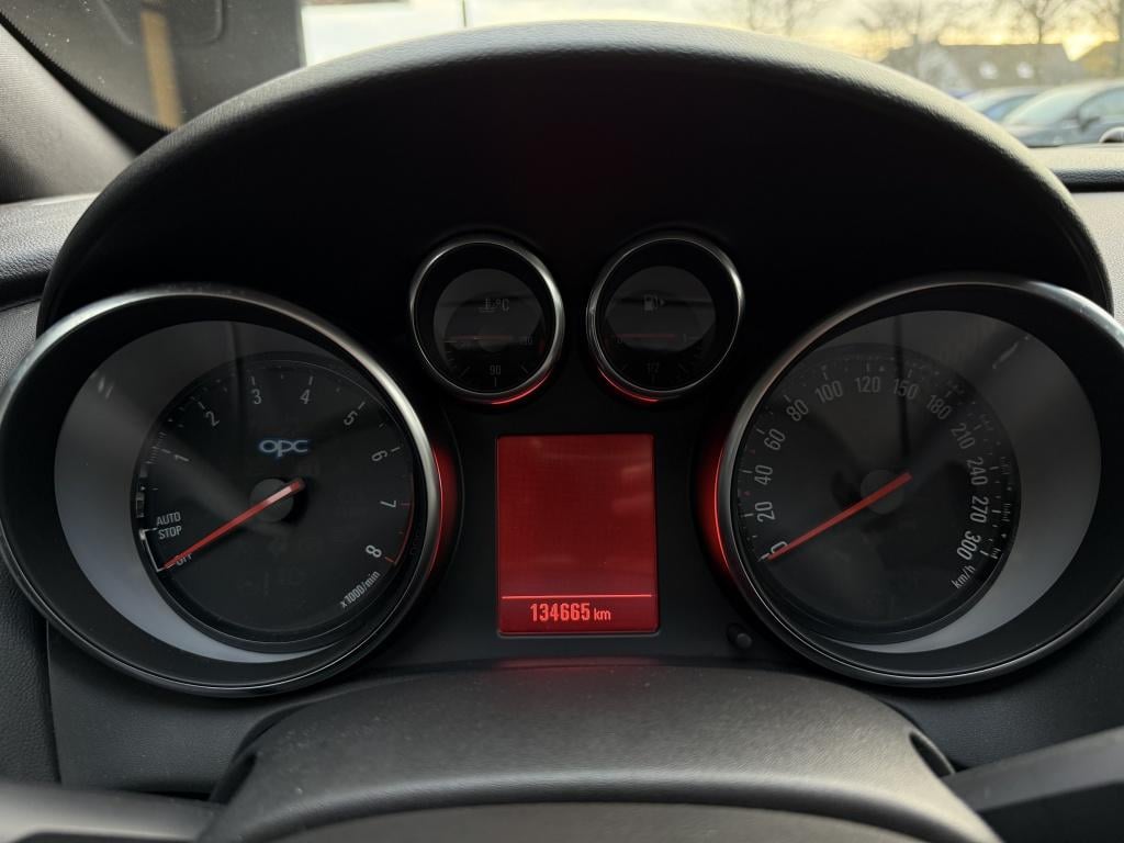 Opel Astra gtc 2.0 turbo opc