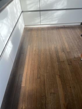 Oude eiken parketvloer