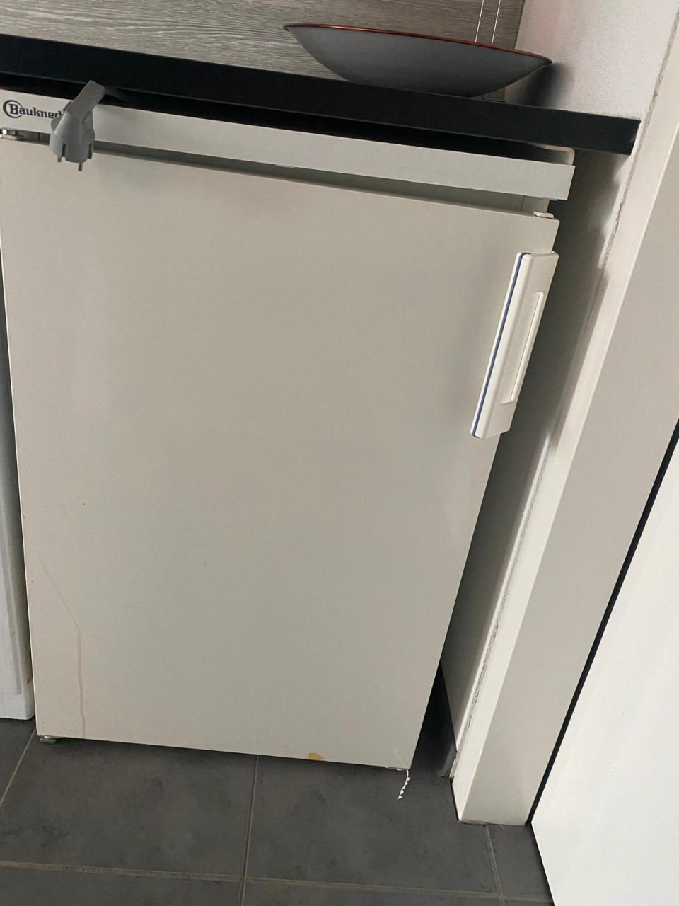 COMPLETE KANTOORINRICHTING – SPOED – OPHALEN VOOR 22-02-2026