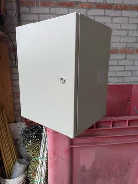 Groepenkast/ wandkast