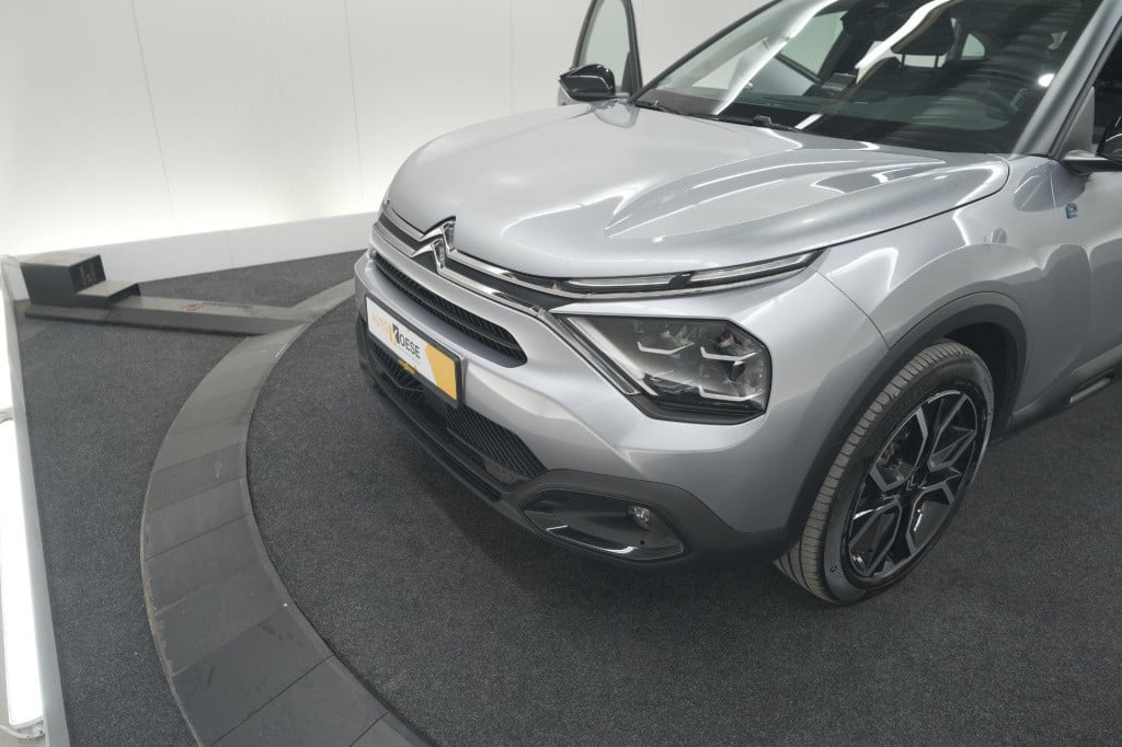 Citroen Ë-c4 feel pack 50 kwh | camera | navigatie | apple carplay | parkee