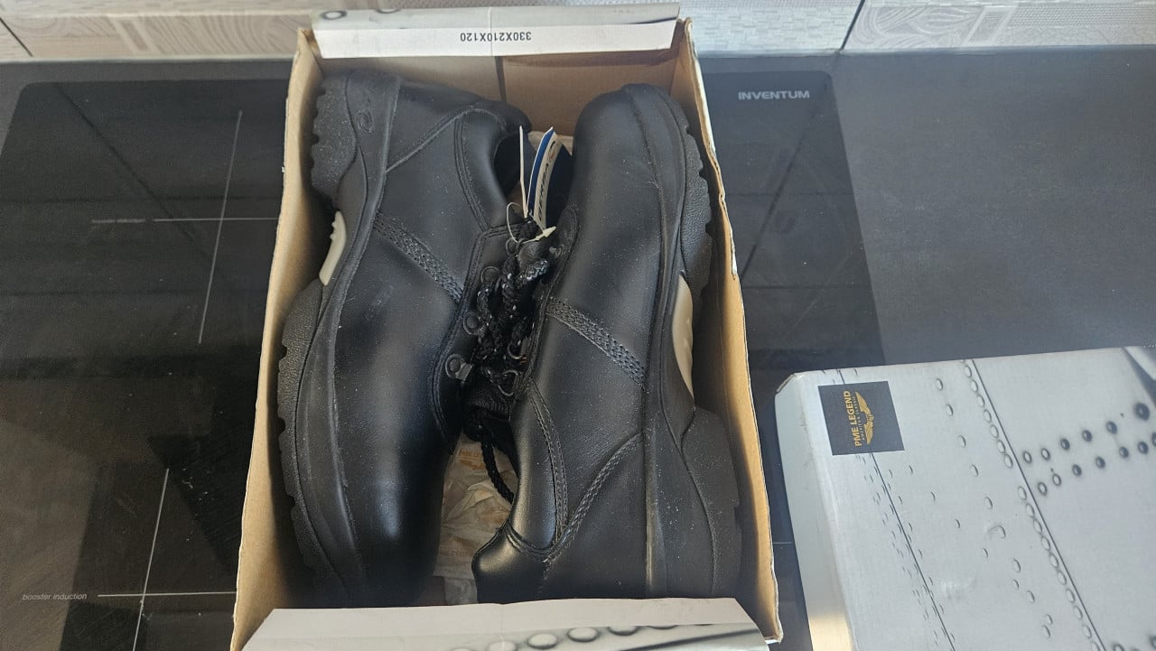 Nieuwe Gerba veiligheidsschoenen maat 44