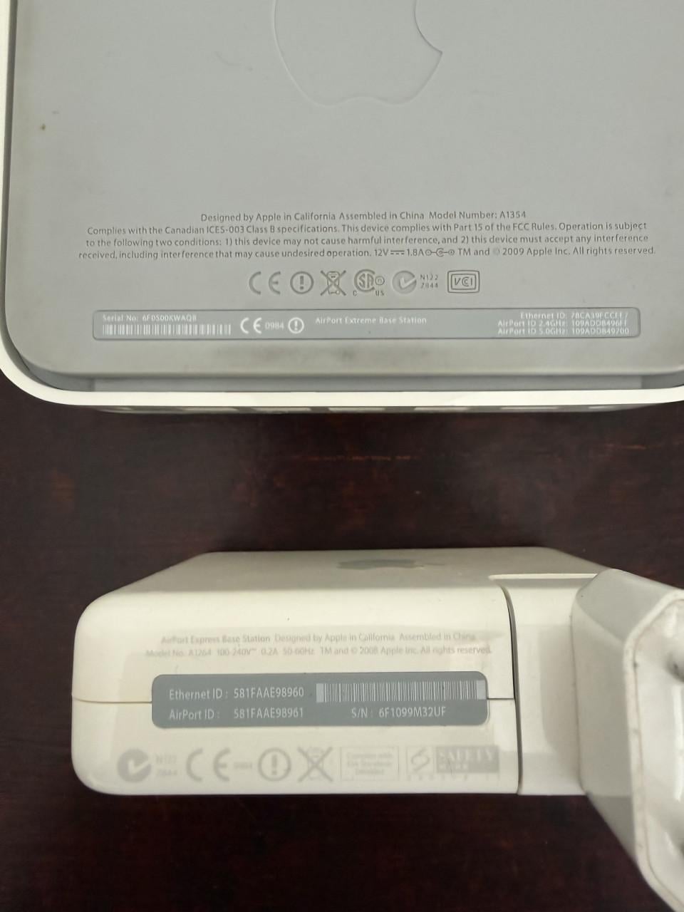 Apple AirPort Extreme + AirPort Express (stekker model)