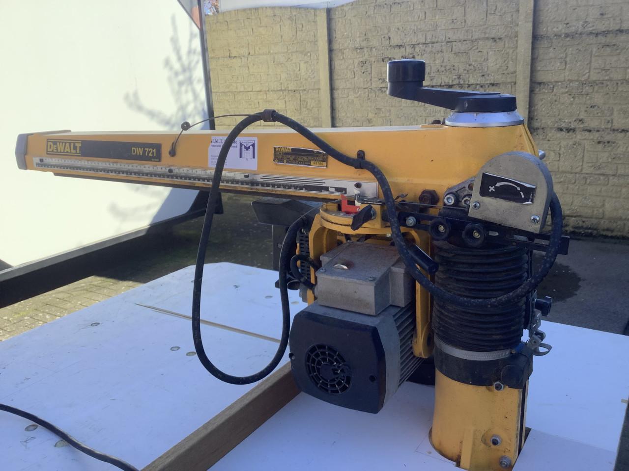 DEWALT DW721 Radiaalzaag Afkortzaag