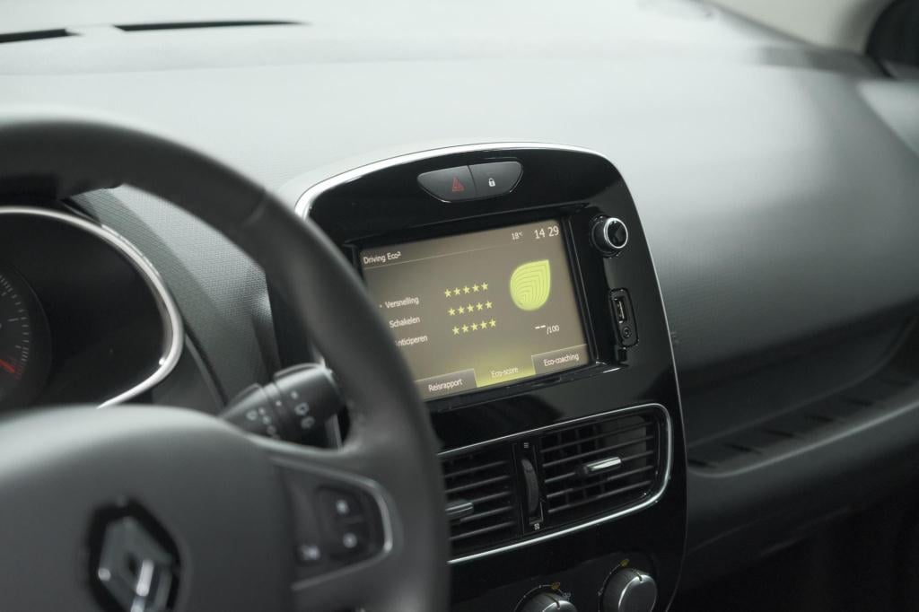 Renault Clio tce 90 limited | trekhaak | navigatie | parkeersensoren