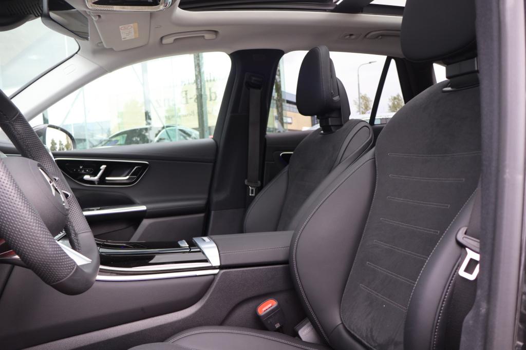 Mercedes-Benz Glc 300e 4matic amg l airmatic l gestuurde achteras l panoram