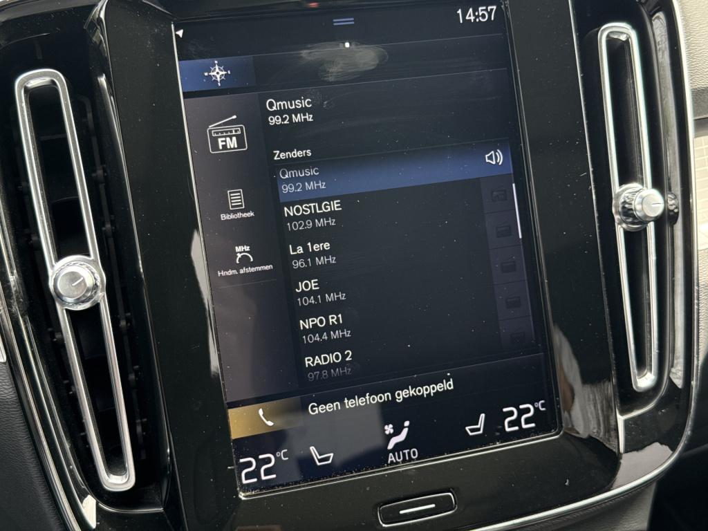 Volvo XC40 2.0 t5 awd intro edition | nl-auto | vol opties | pano | trekhaa