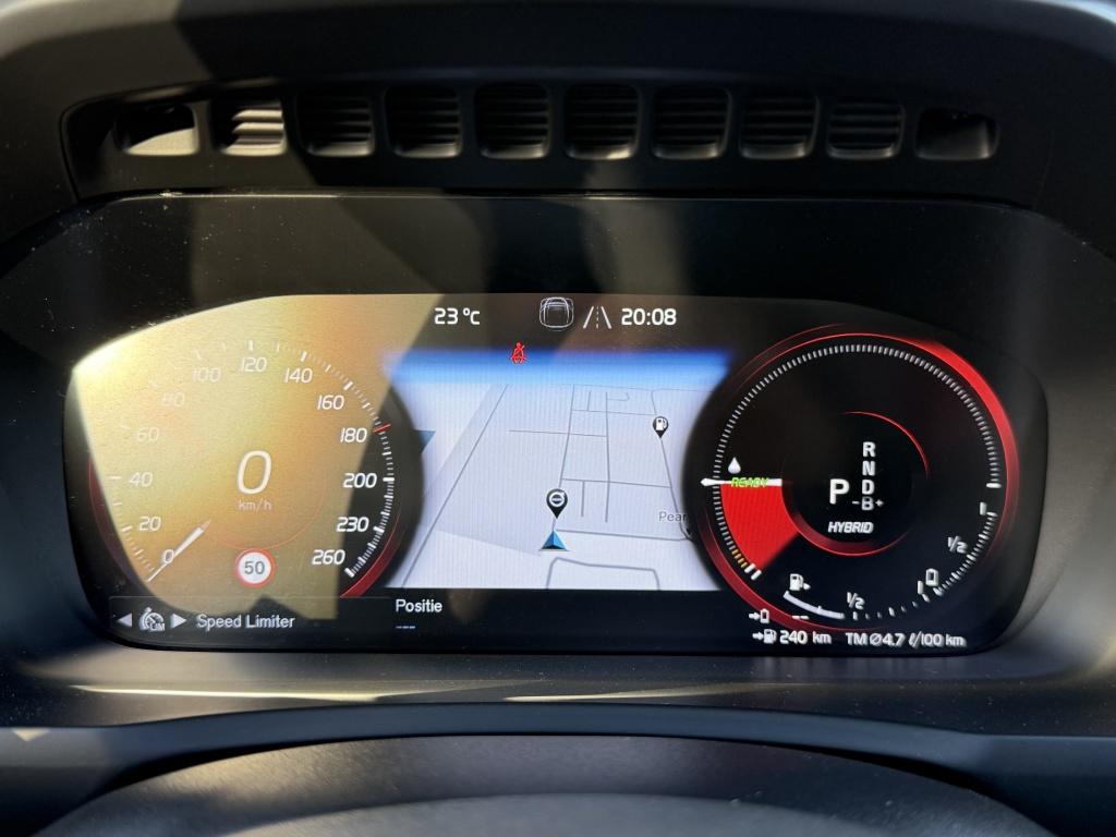 Volvo XC90 t8 390pk recharge r-design | panodak| adap.cruise| luchtvering|