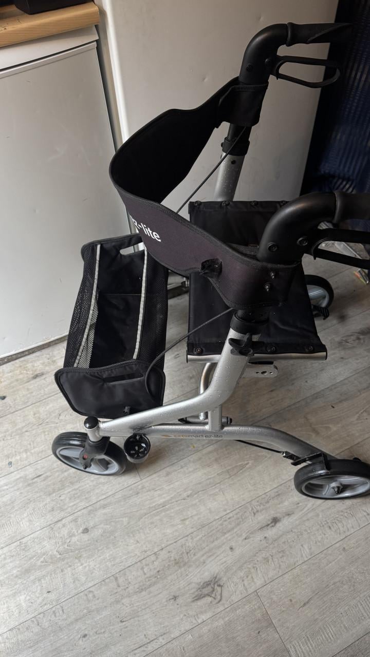 Rollator Caremart EZ-Lite