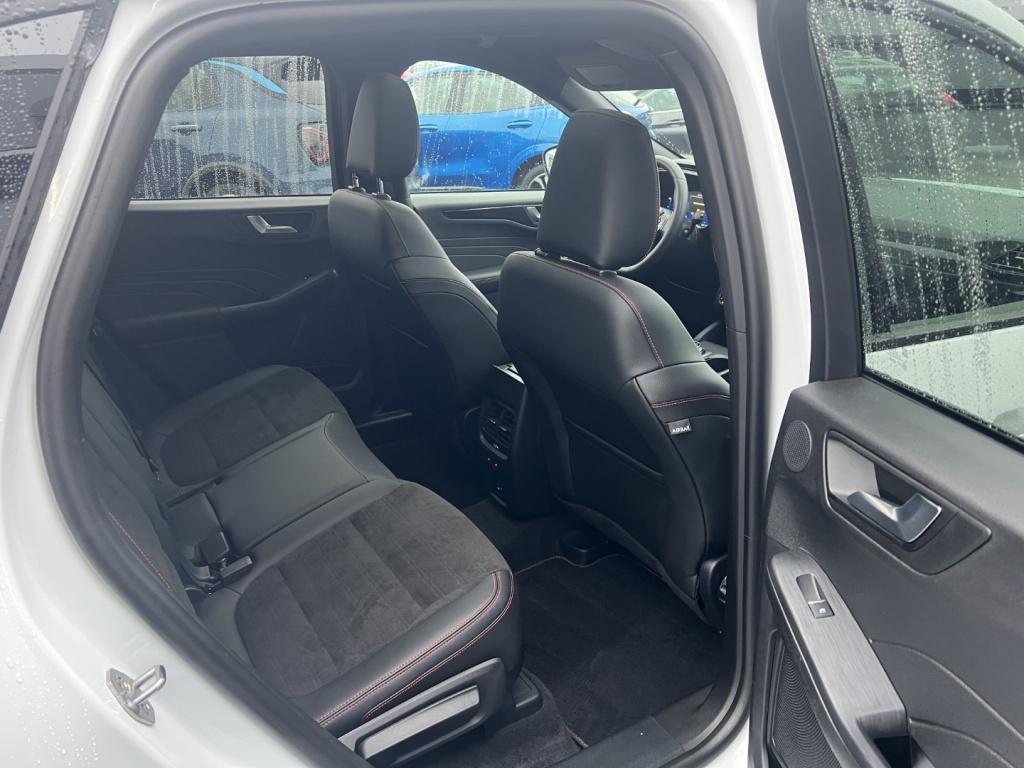 Ford Kuga 2.5 phev e-cvt 225pk st-line x , pano dak , 19inch , voorruitverw