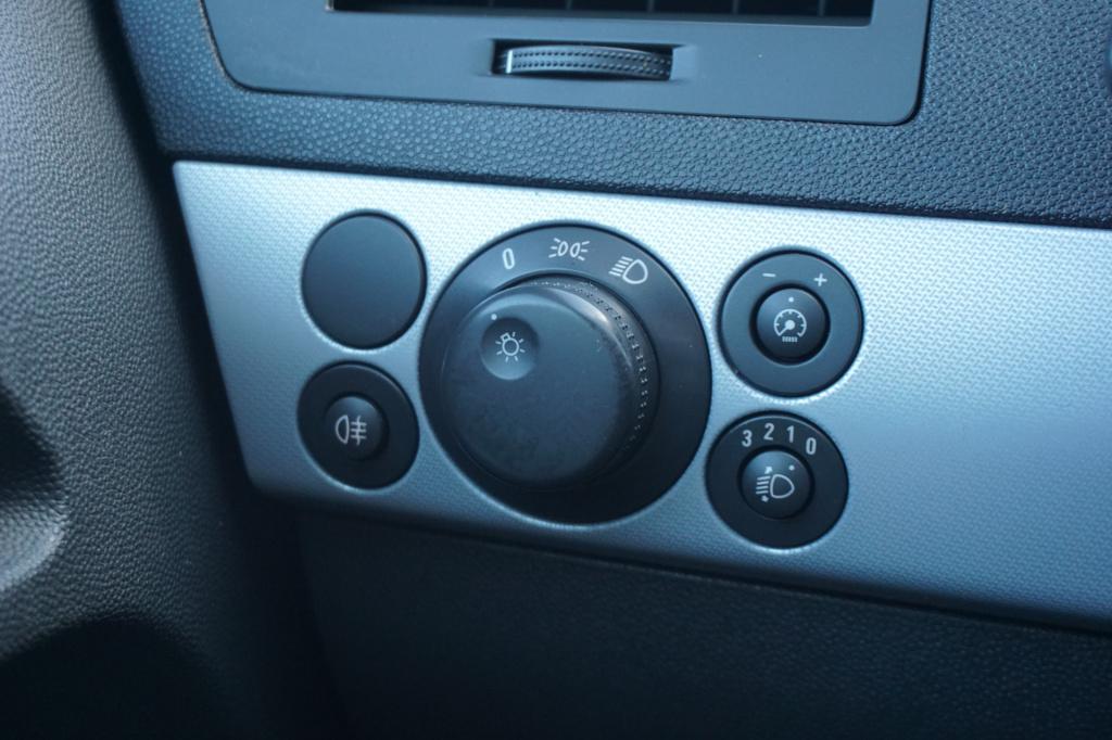 Opel Astra 1.6 edition airco / cruise / elektr. ramen / lm velgen / nap