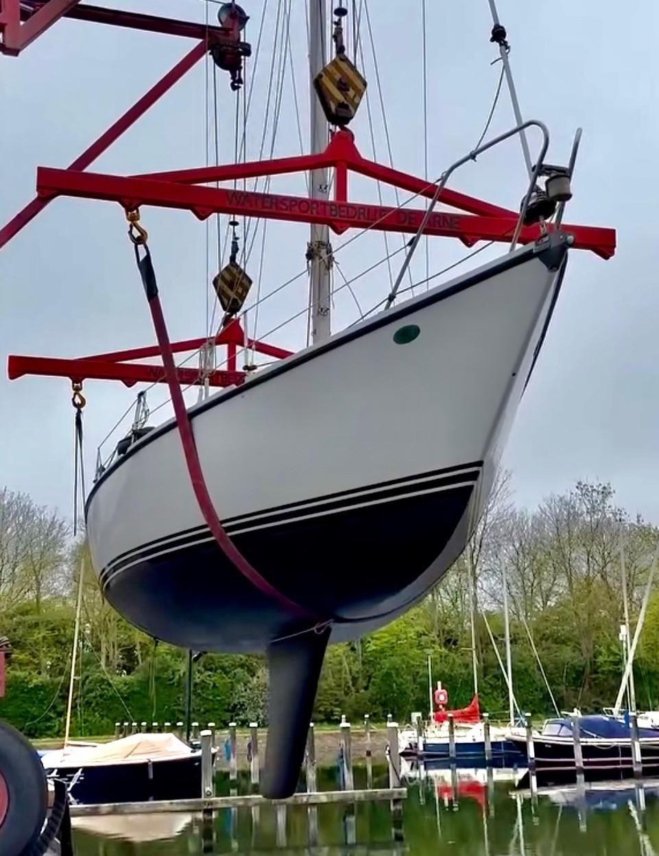 Rondspant polyester kajuitzeilboot