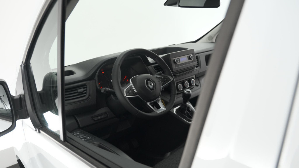 Renault Trafic 2.0 blue dci 150 t30 l2h1 start | trekhaak | camera | airco 