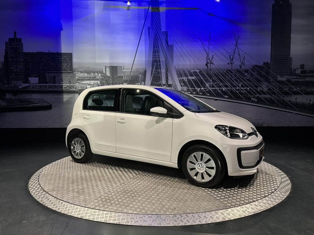 Volkswagen UP! 1.0 bmt move up! *camera*pdc*cruise*