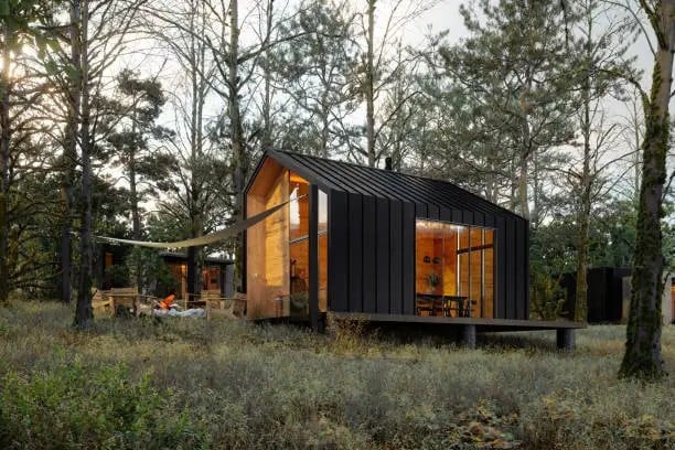 Gezocht: Mooie plek voor Tiny House (foto's zijn voorbeelden!)