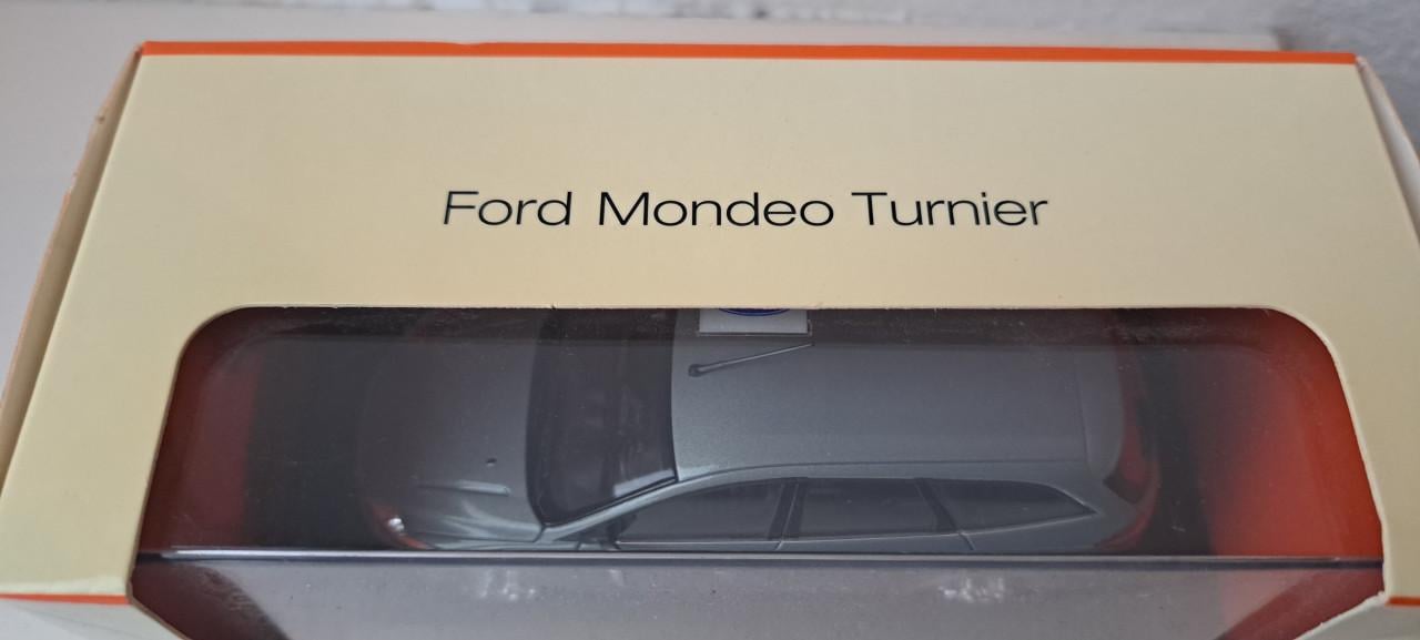 Ford  mondeo miniatuur