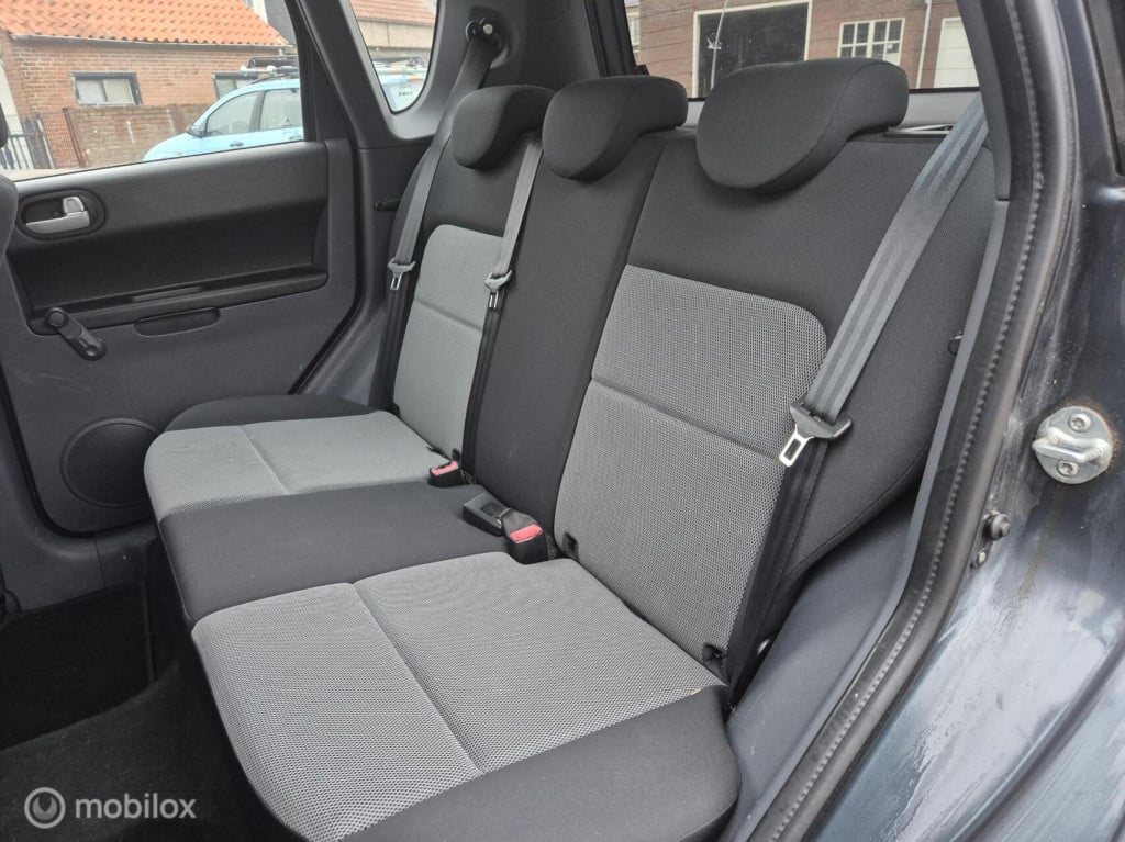 Mitsubishi Colt 1.3 invite / origineel nederlands / airco / cruisecontrol