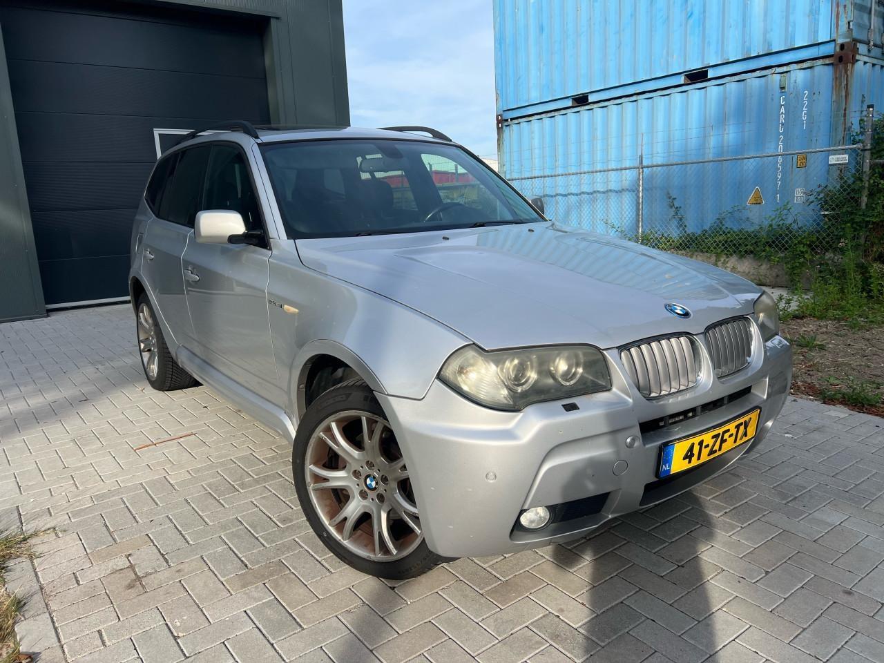 BMW X3 2.5si High Executive pano/automaat