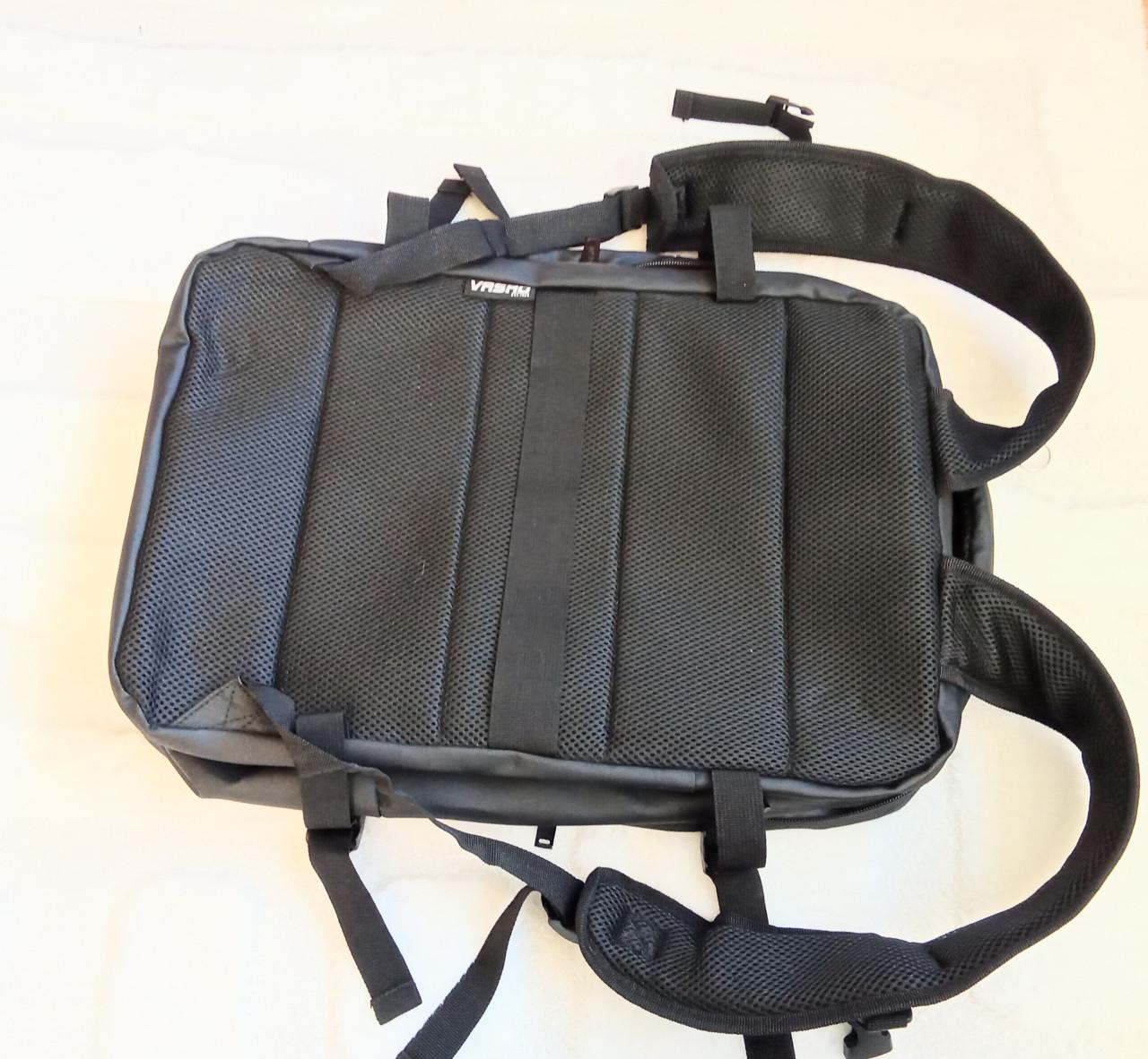 Nieuwe mooie praktische zwarte rugtas met veel vakken