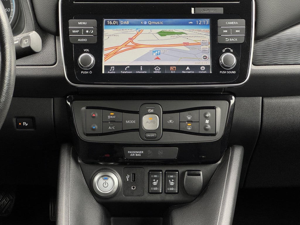 Nissan Leaf n-connecta 40 kwh | navigatie | 360° camera | stuur- + stoelver
