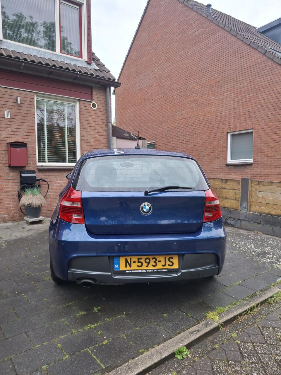 BMW 120i