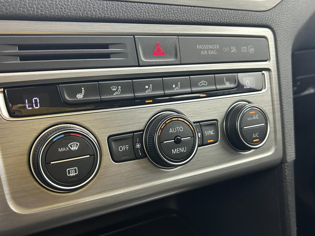 Volkswagen Golf Sportsvan occasion 1.4 tsi highline | zwart | tweedehands v