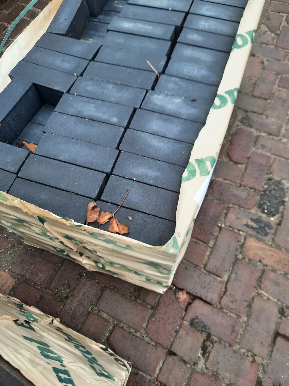 Partij dikformaat beton 4 verschillende kleuren