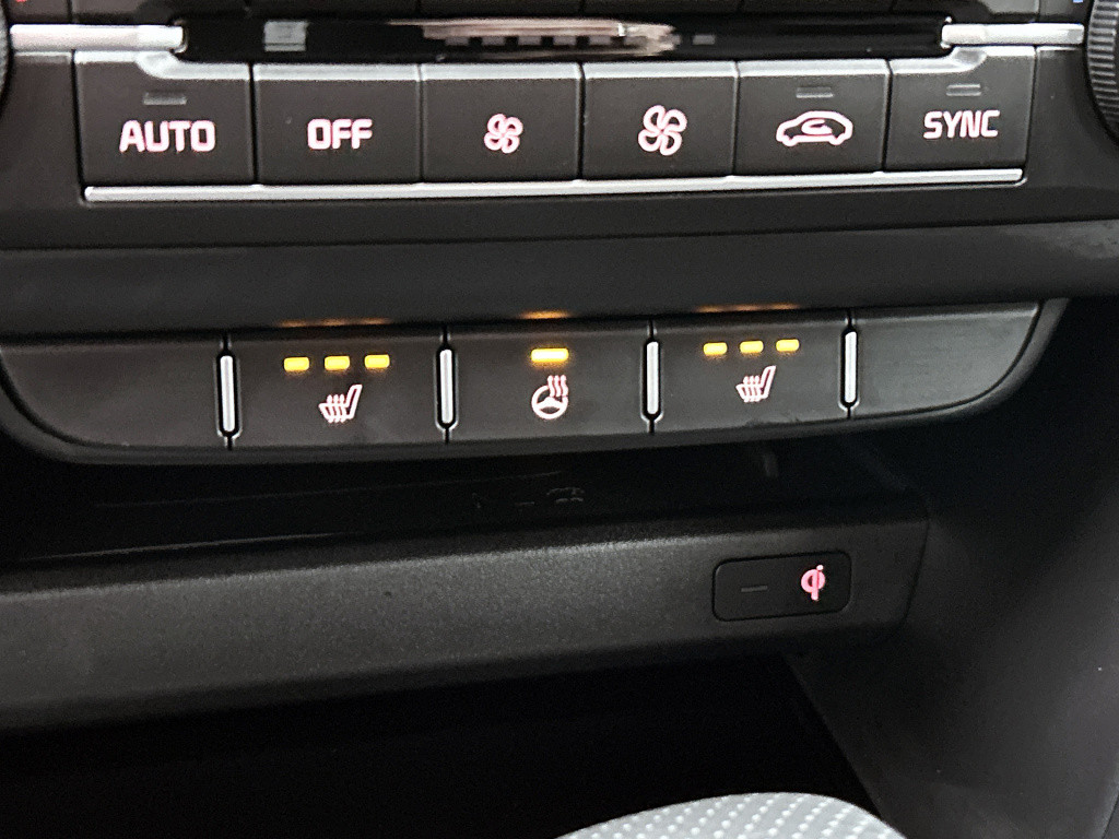 Kia Cee'd 1.5 t-gdi gt-line automaat panoramisch schuif/kanteldak | navigat