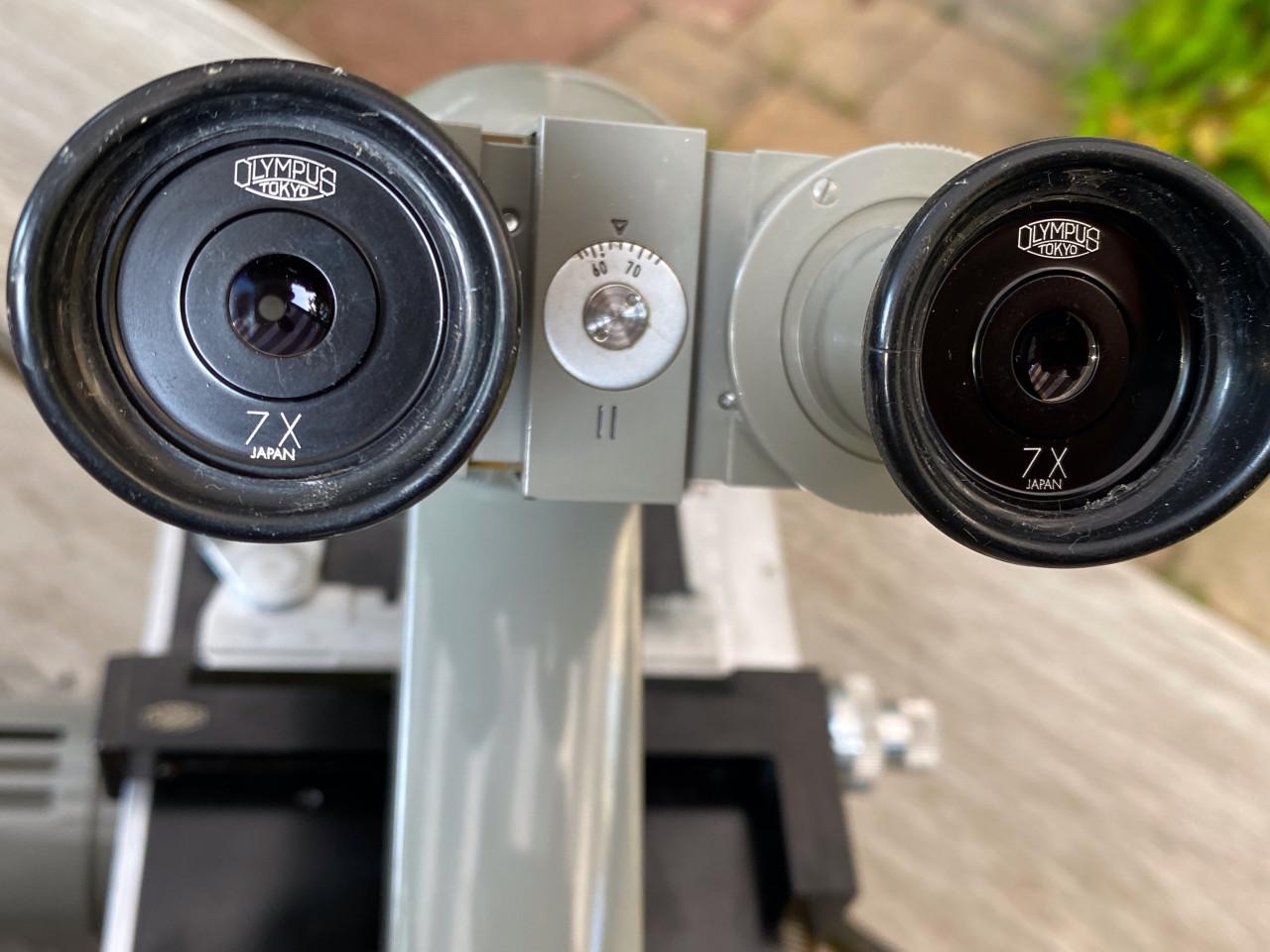 Microscoop Olympus Model E binoculair met polarisatie mogelijkheid