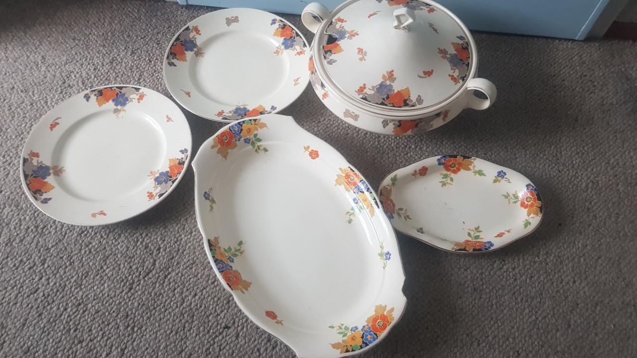 Divers servies van Mosa