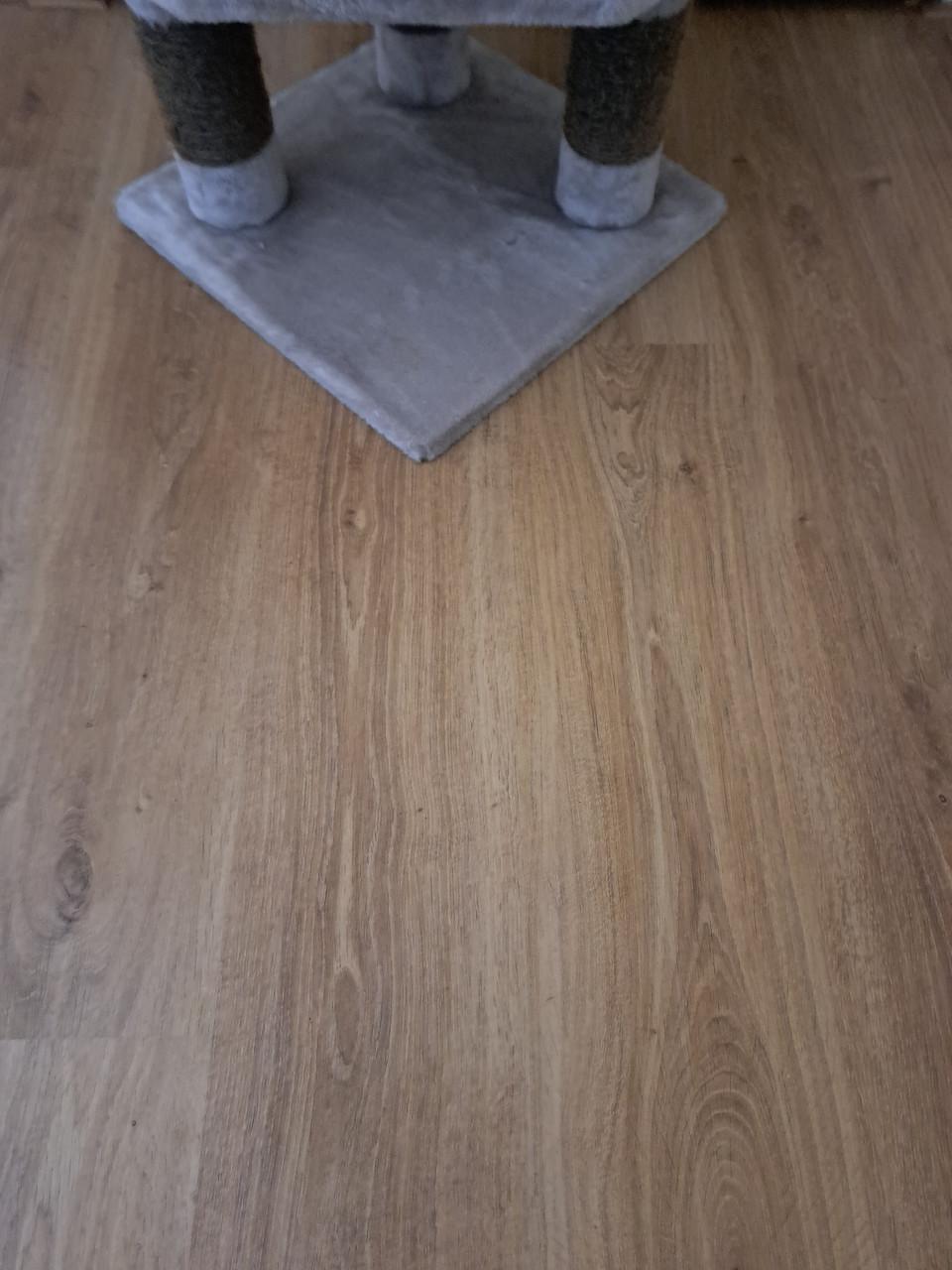 Kattenkrabpaal 3 etages.