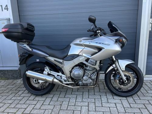 Mooie Yamaha TDM900 uit 2003 met slechts 29980 km, topkoffer €3300,-